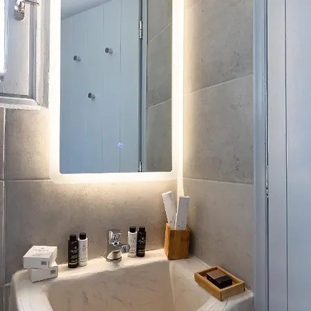 Hotel Divino *